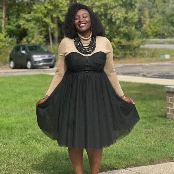 TOSANNE Dresses & Skirts - Complete Set Midi Dress